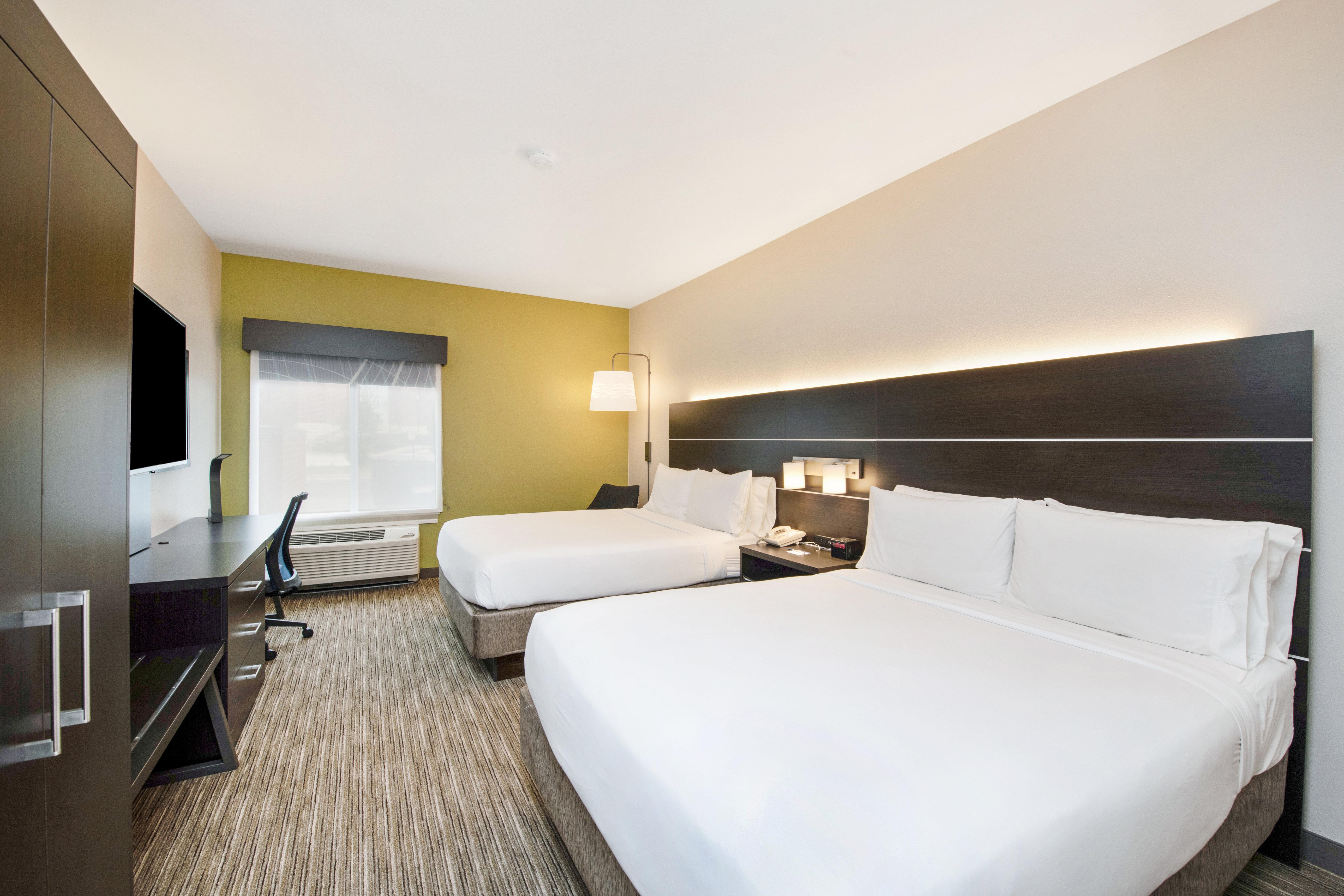 Holiday Inn Express - Delafield By Ihg Экстерьер фото